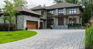 The Differences Between Buying a New vs. Traditional Home in Grimsby, Ontario
